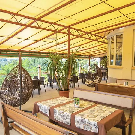 Hotel семеен балани Gabrovo