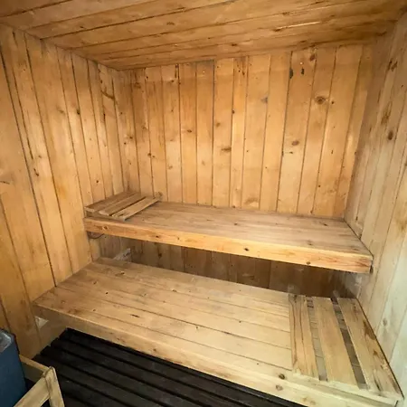 Hotel семеен балани 2*