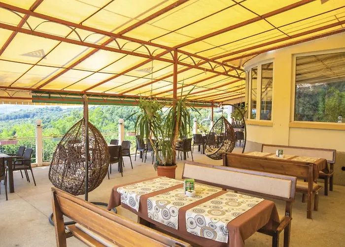 Hotel семеен балани Gabrovo