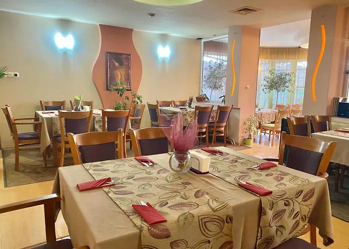 Hotel семеен балани 2*