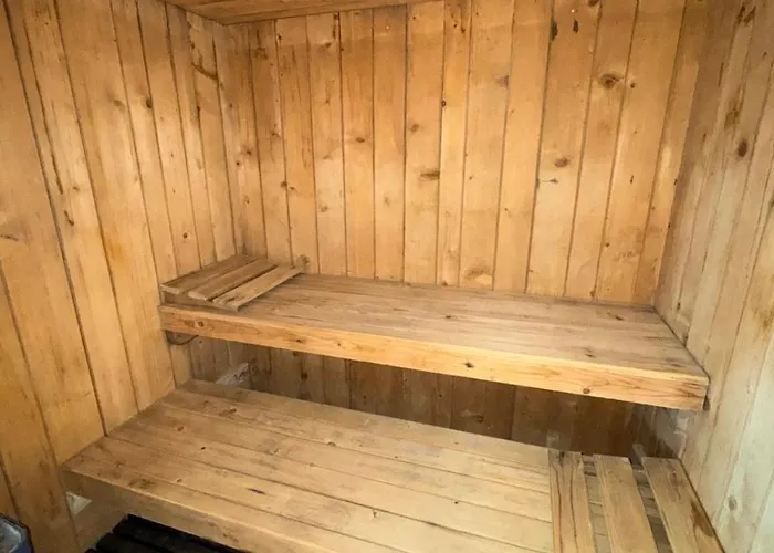 Hotel семеен балани 2*